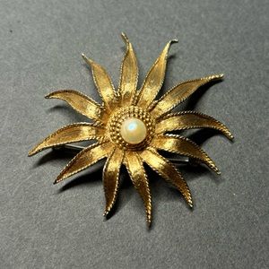 Vintage Boucher Flower Brooch Faux Pearl Gold Tone Sunburst